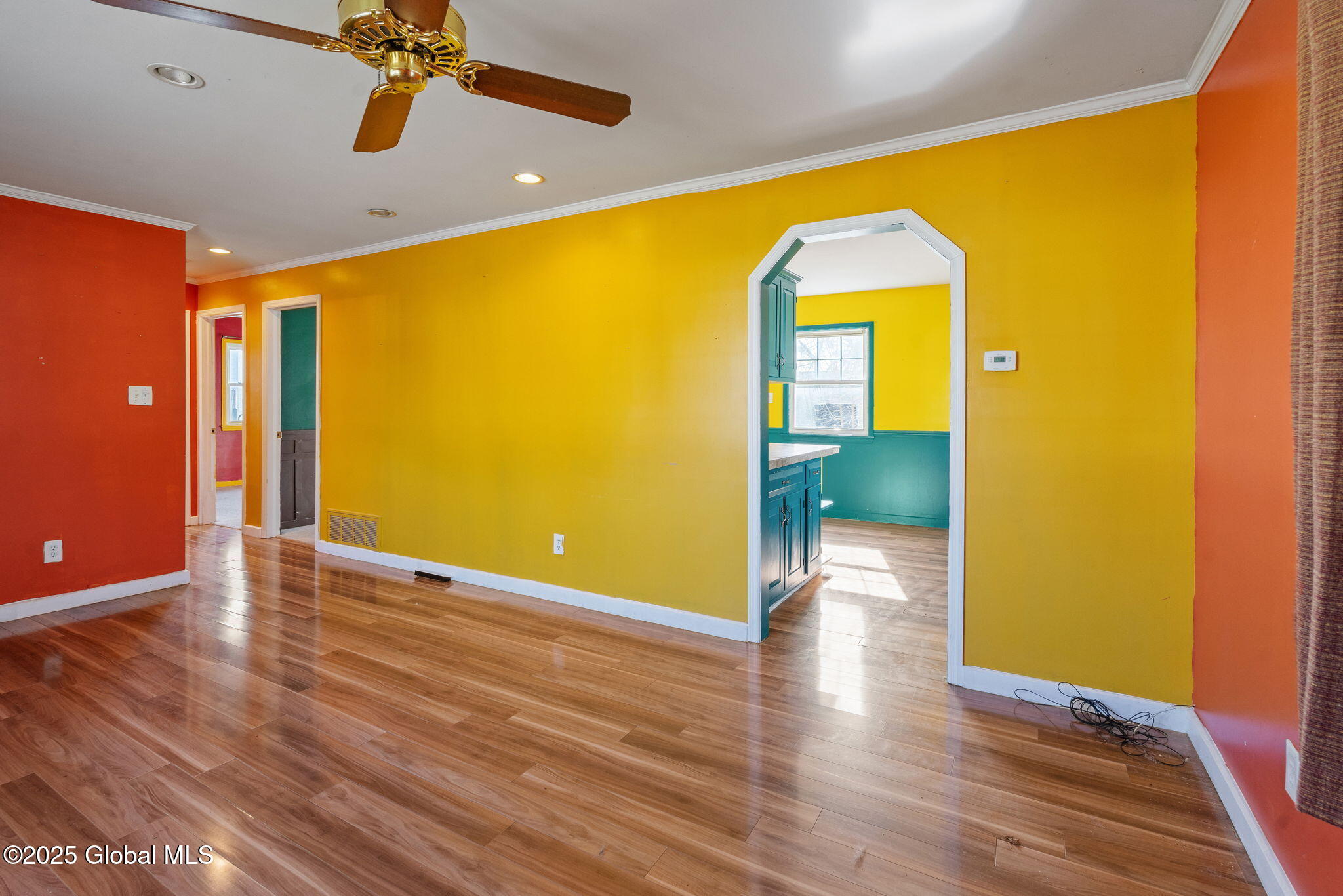 420 Clayton Road Schenectady, NY 12304 - Photo 6 of 29 12-web-or-mls-420-clayton-rd