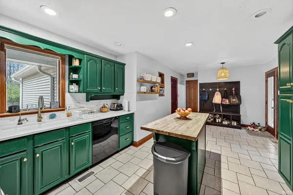 $409,900 | 15061 Yorkshire Drive, Plymouth, IN 46563