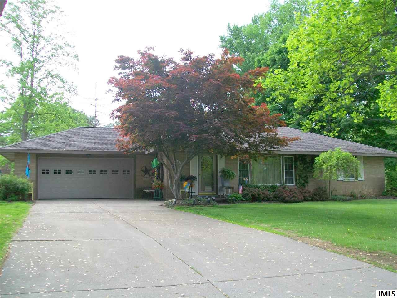 1660 West Mardee Road Jackson, MI 49203 - Photo 1 of 24 Photo 1