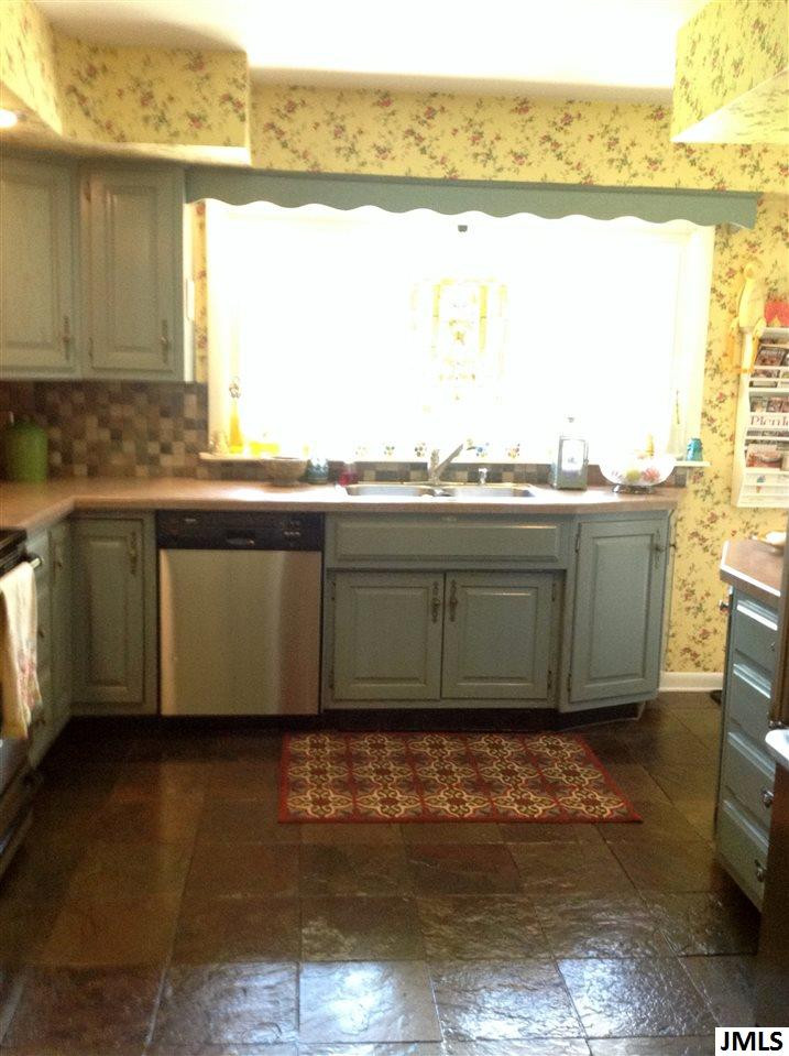 1660 West Mardee Road Jackson, MI 49203 - Photo 16 of 24 Photo 17