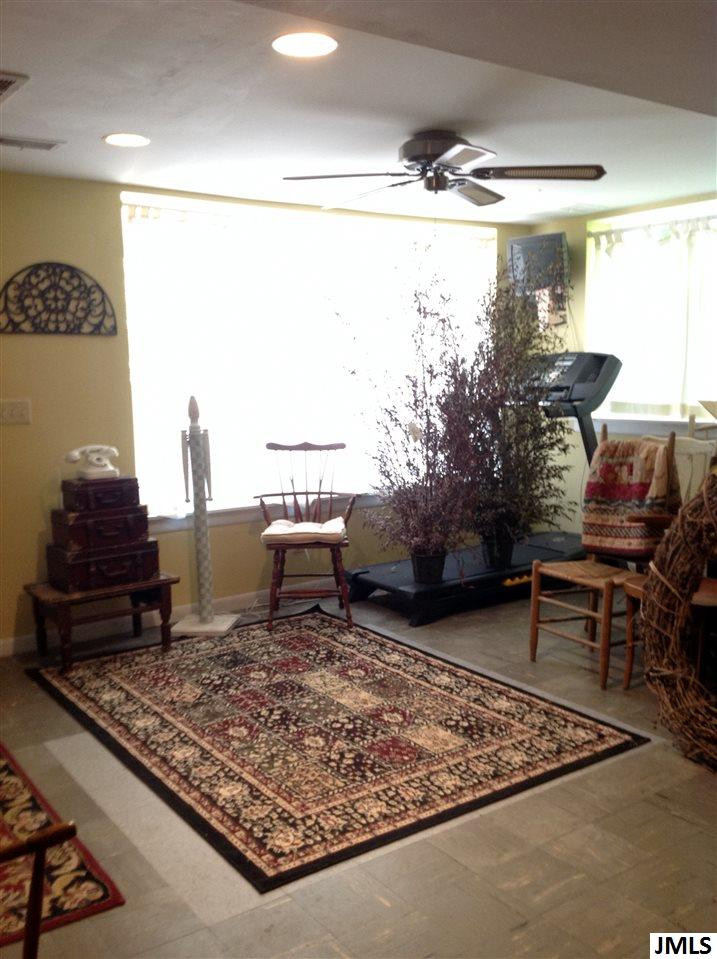 1660 West Mardee Road Jackson, MI 49203 - Photo 20 of 24 Photo 21