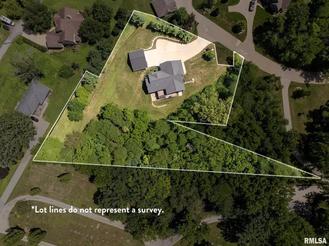 $660,000 | 18200 247th Avenue, Bettendorf, IA 52722