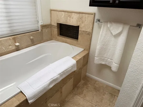 $579,999 | 1703 West Avenue K12, Lancaster, CA 93534