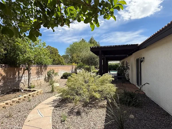 $579,999 | 1703 West Avenue K12, Lancaster, CA 93534