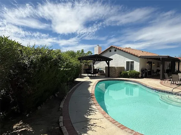 $579,999 | 1703 West Avenue K12, Lancaster, CA 93534