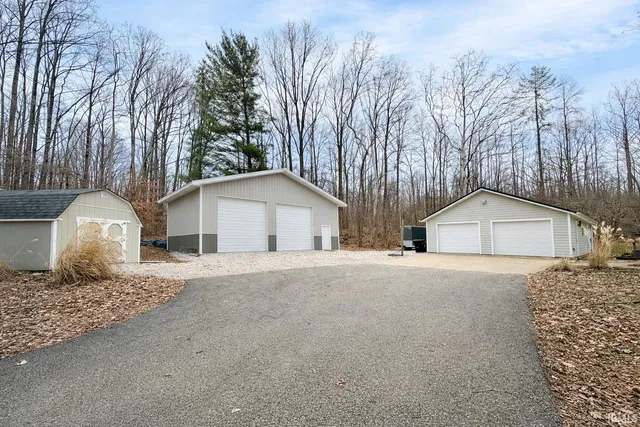 $523,000 | 8444 North Red Hill Road, Ellettsville, IN 47429