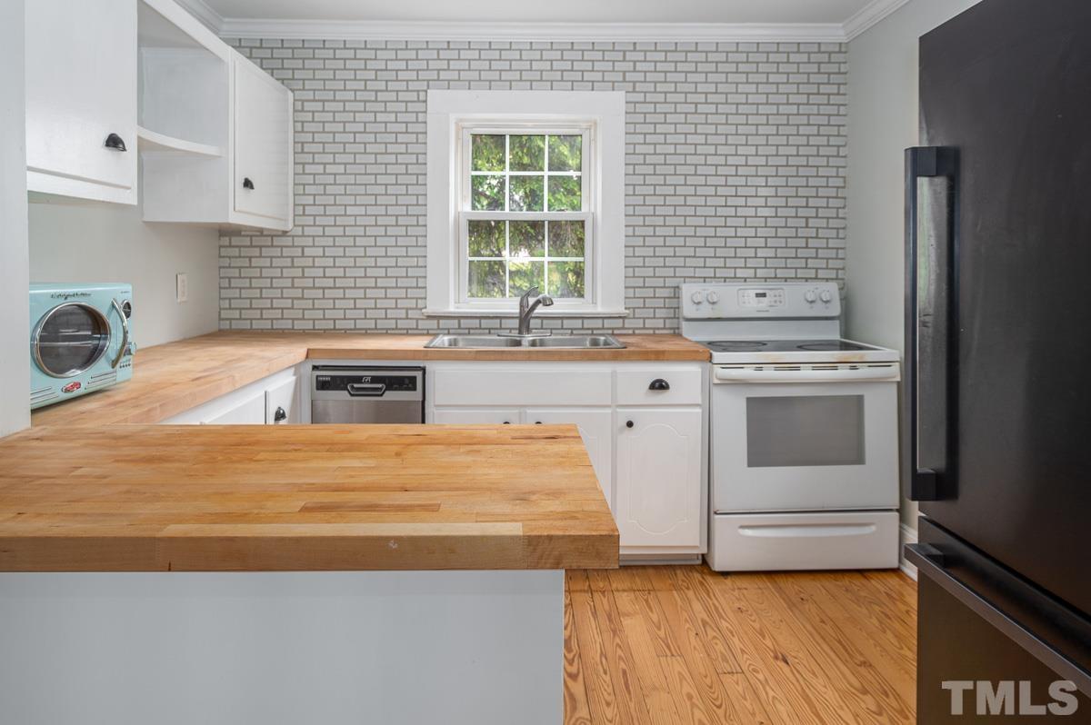 5932 Church Road Graham, NC 27253 - Photo 4 of 36 Gallery Image 4