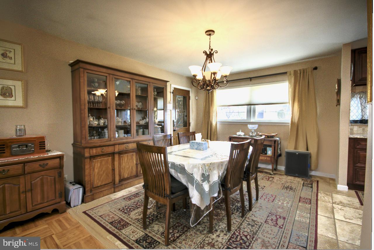 85 Radburn Road Huntingdon Valley, PA 19006 - Photo 9 of 23
