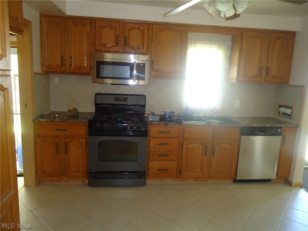 11010 Westborough Road Cleveland, OH 44130 - Photo 5 of 30
