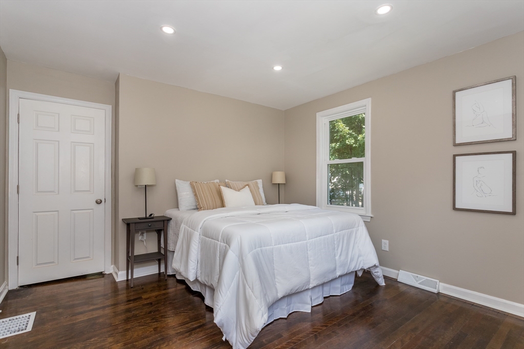9 Hammond Road Natick, MA 01760 - Photo 6 of 22 Gallery Image 6