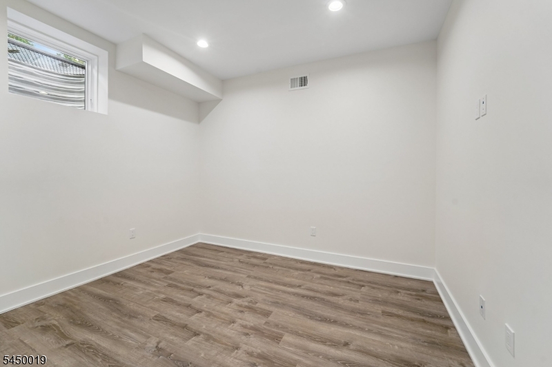 54 Martin Road Livingston, NJ 07039 - Photo 41 of 48