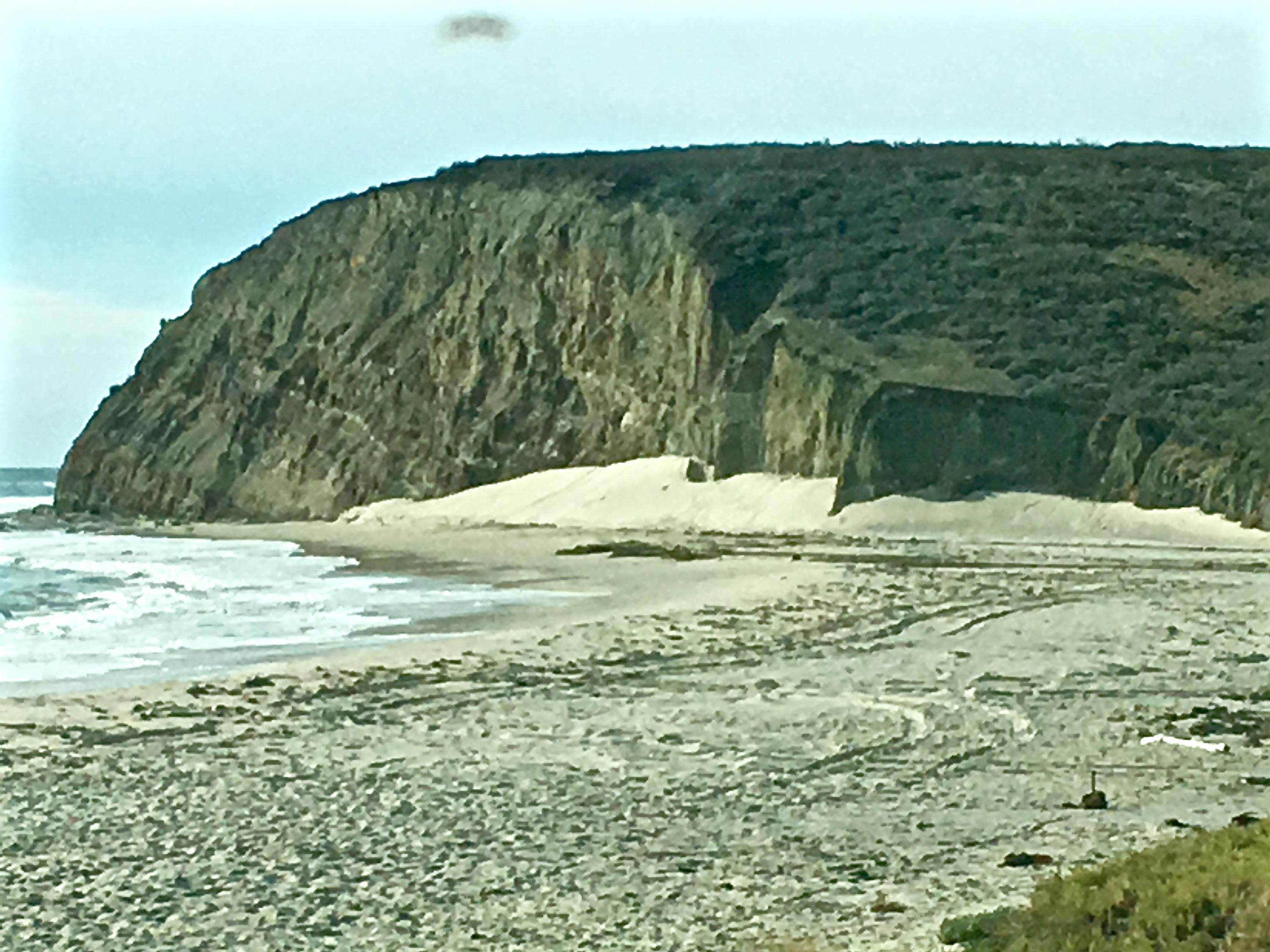 64 Hollister Ranch Road Goleta, CA 93117 - Photo 7 of 10 a swimming pool with mountain view