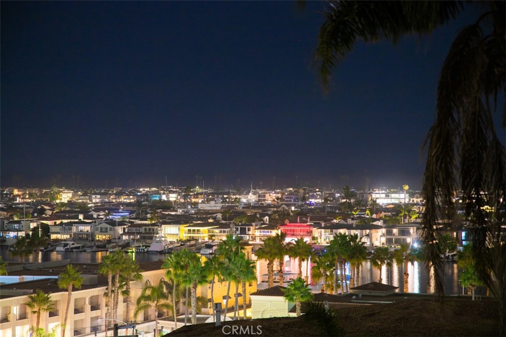 1210 Kings Road Newport Beach, CA 92663 - Photo 4 of 50