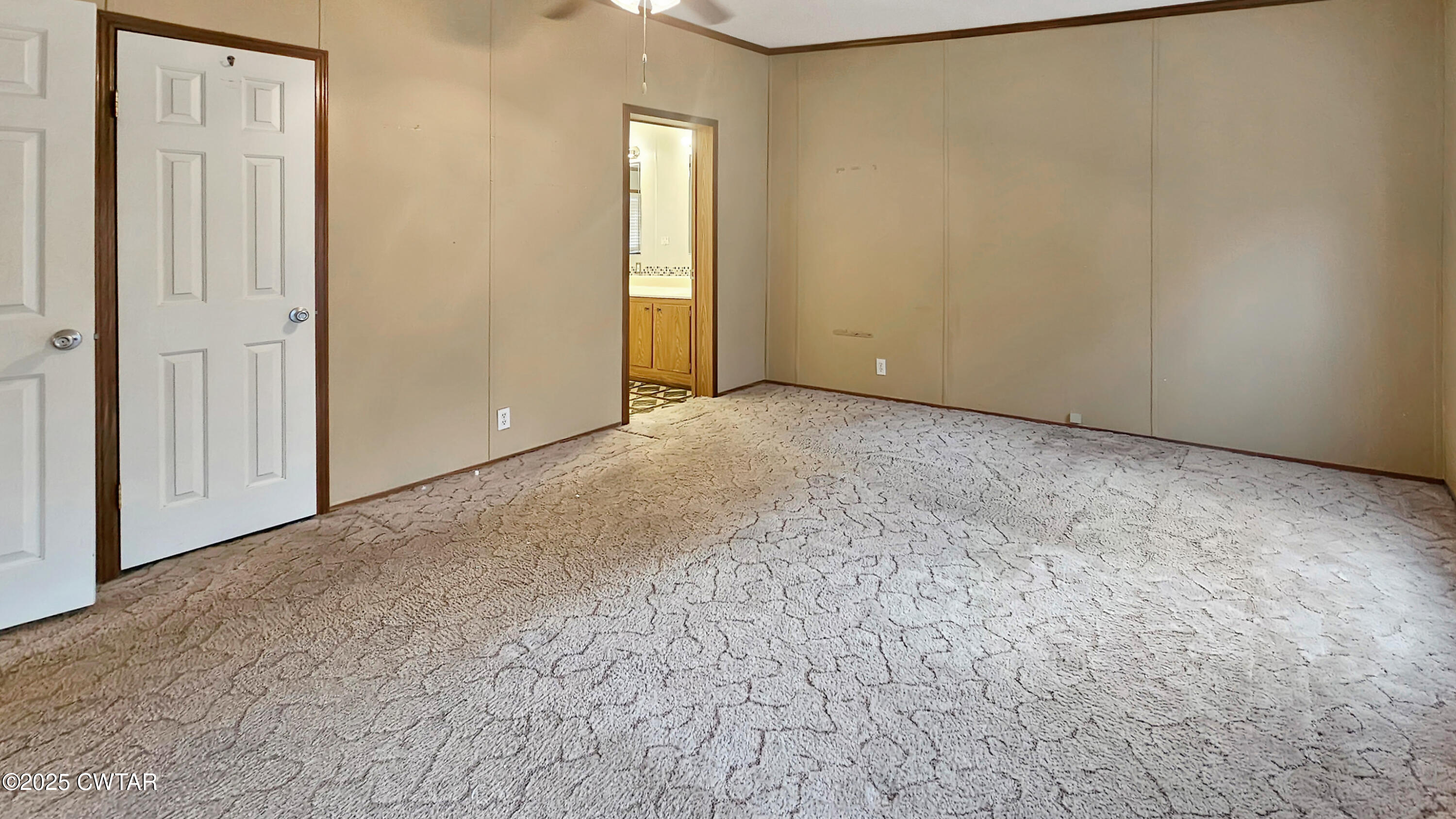 5427 Shades Bridge Road McKenzie, TN 38201 - Photo 26 of 35 an empty room with windows