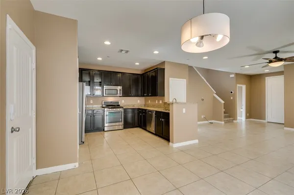 $2,165 | 3118 Biccari Avenue, Henderson, NV 89044