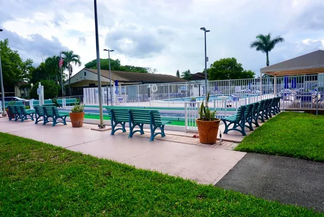 $1,400 | 103 Lake Pine Circle, Unit D1, Greenacres, FL 33463