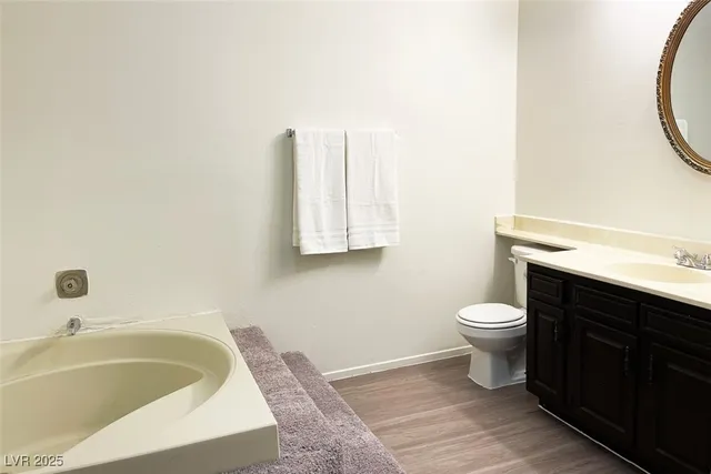 $1,650 | 4650 Koval Lane, Unit 14D, Las Vegas, NV 89109