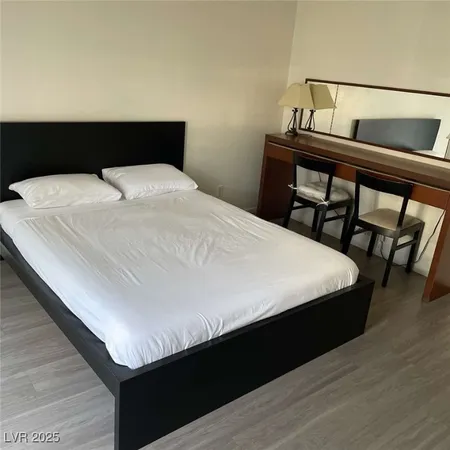 $1,650 | 4650 Koval Lane, Unit 14D, Las Vegas, NV 89109