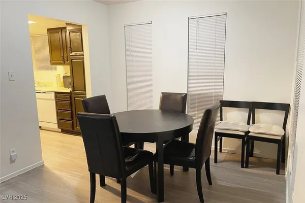 $1,650 | 4650 Koval Lane, Unit 14D, Las Vegas, NV 89109
