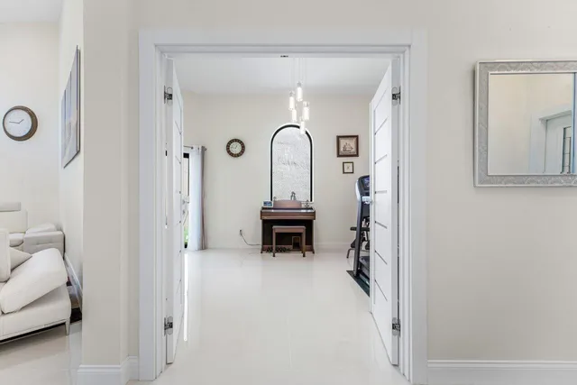 $1,300,000 | 23419 Mirabella Circle South, Boca Raton, FL 33433