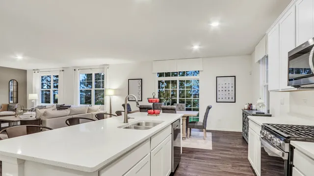 $549,990 | 10026 Edgebrook Lane, Huntley, IL 60142