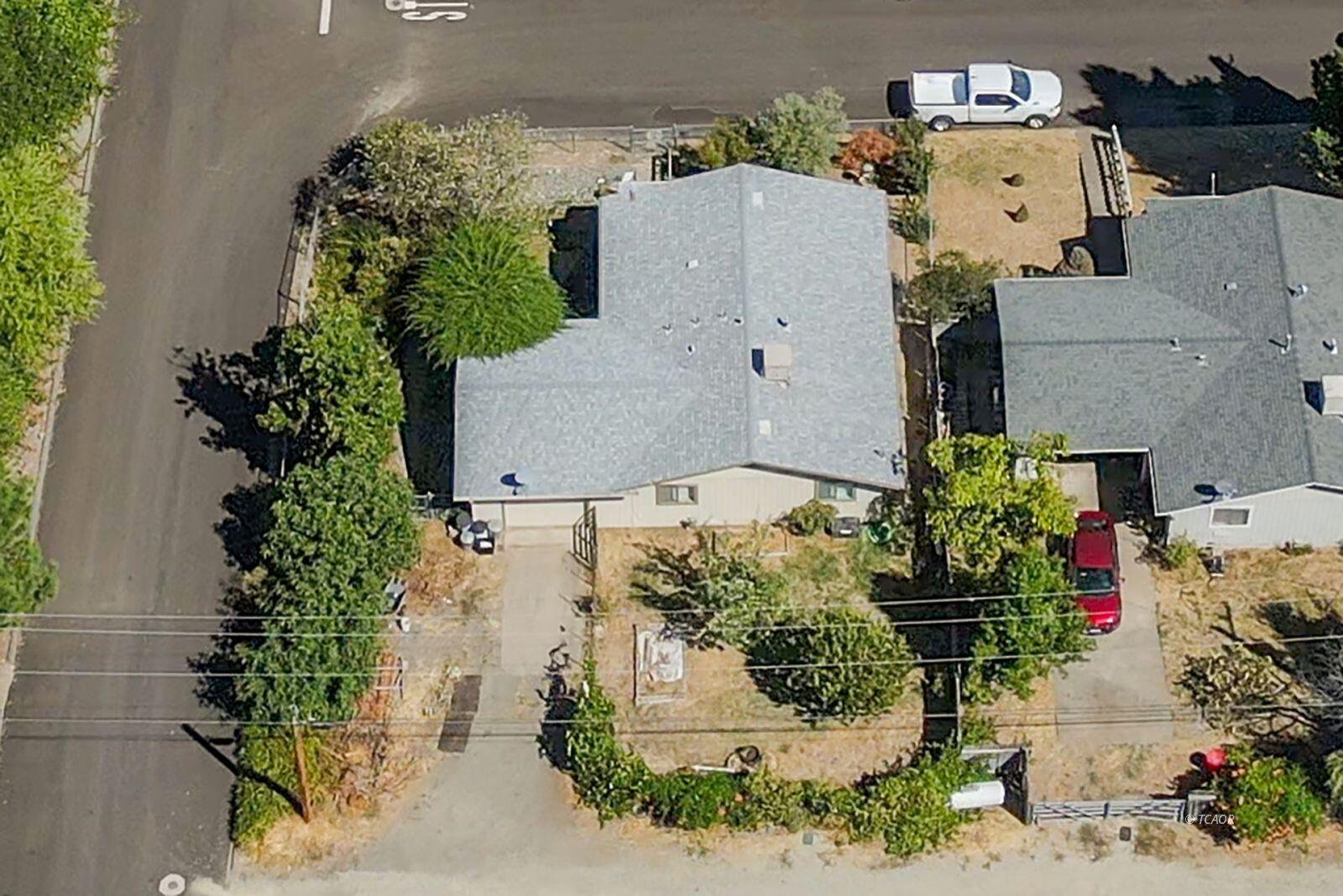 10 2nd Avenue Lewiston, CA 96052 - Photo 41 of 41 an aerial view of residential houses with outdoor space