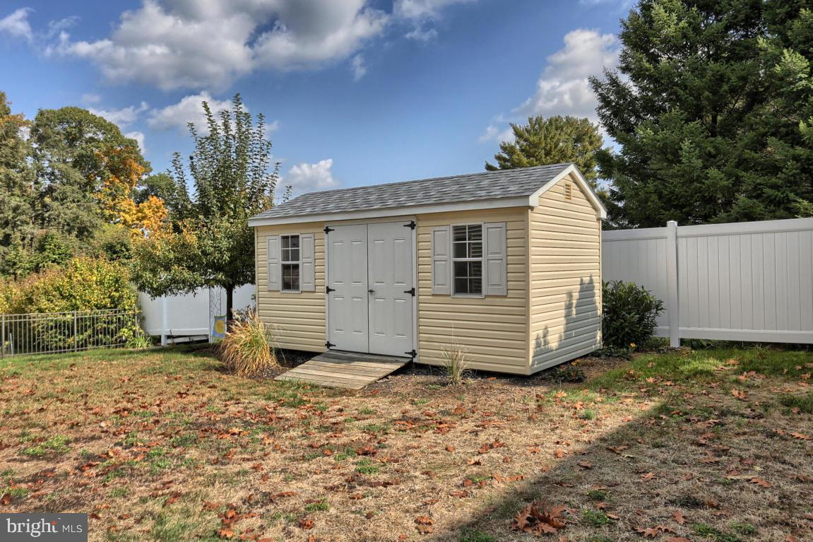 23 Ridge Avenue Lebanon, PA 17042 - Photo 18 of 24 Gallery Image 18