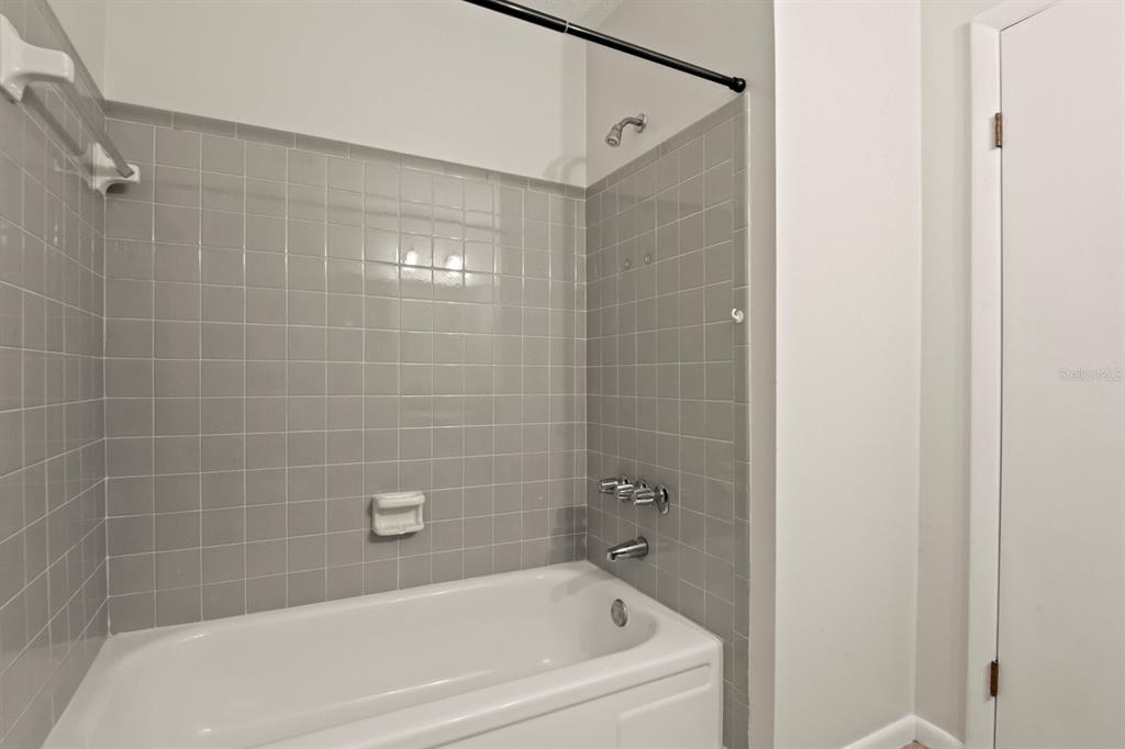 11403 Fillmore Avenue Seffner, FL 33584 - Photo 17 of 33
