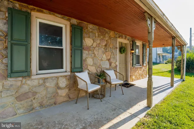 $289,900 | 1619 Beaver Valley Pike, Strasburg, PA 17579