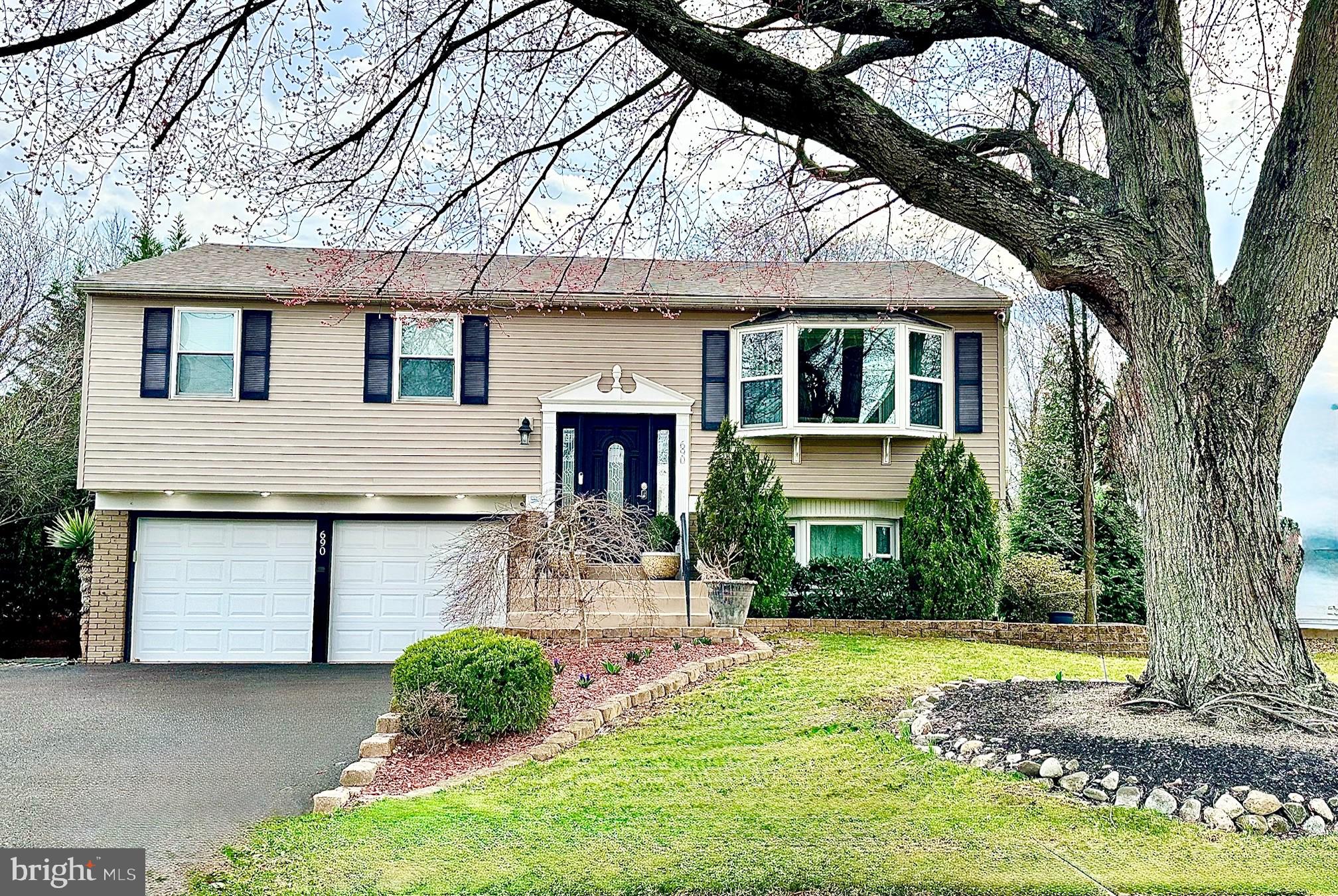 690 Joseph Avenue Warminster, PA 18974 - Photo 1 of 7