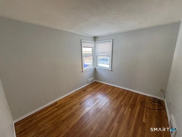 $2,400 | 147 Federal Street, West Hartford, CT 06110