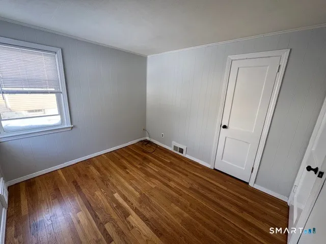 $2,400 | 147 Federal Street, West Hartford, CT 06110