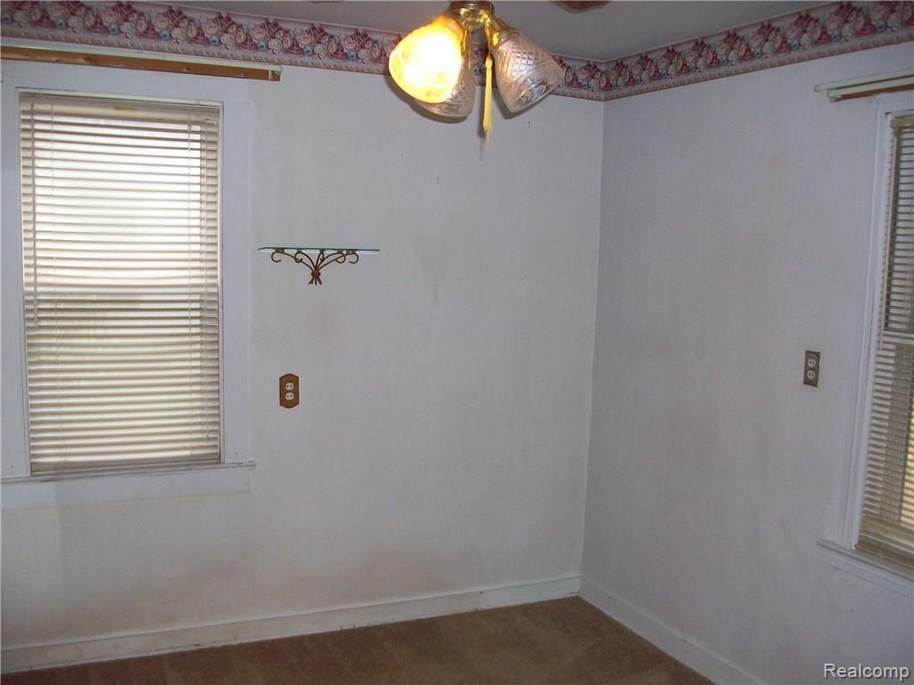 3056 North Belsay Road Flint, MI 48506 - Photo 5 of 15 100_1632.JPG