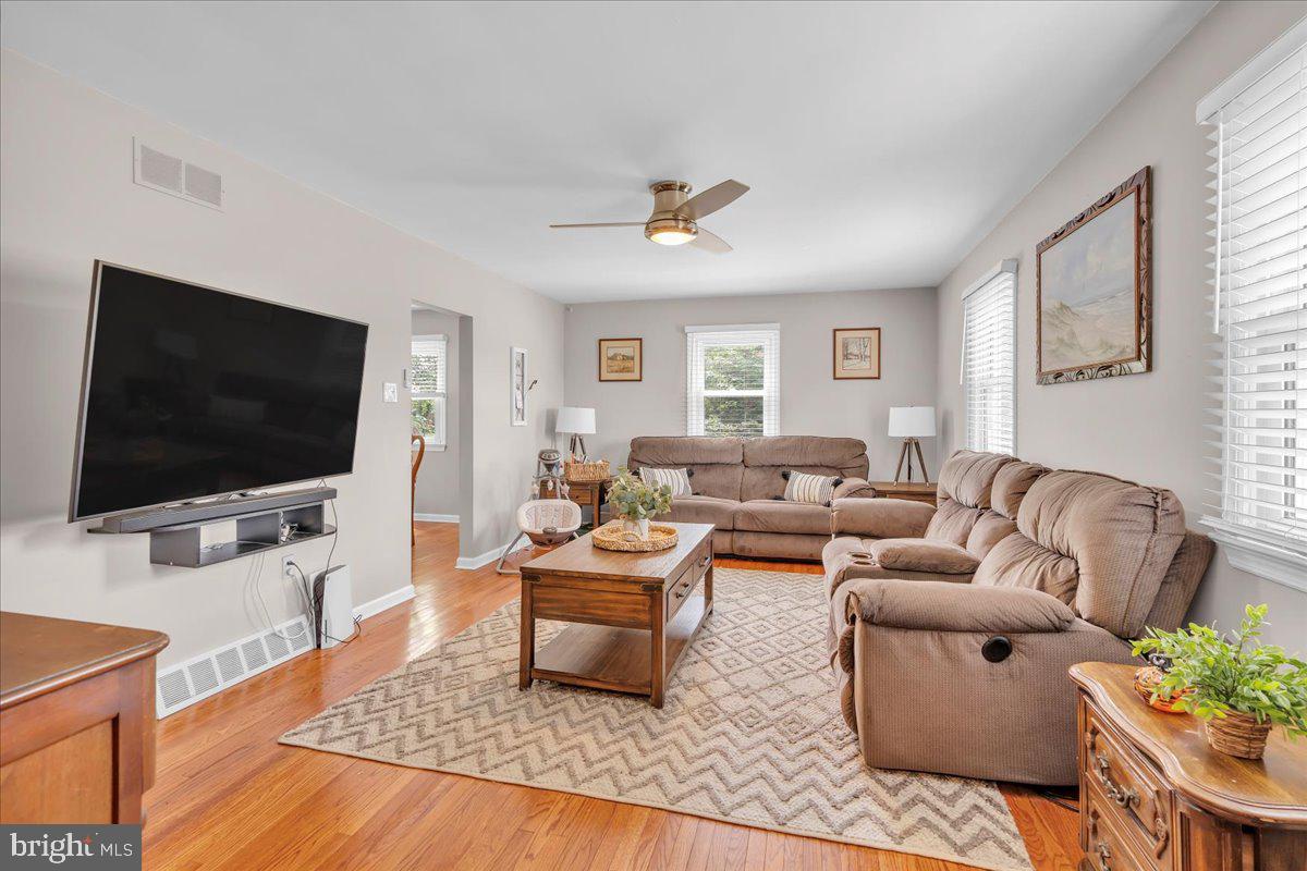 574 Beckett Road Swedesboro, NJ 08085 - Photo 5 of 33 Gallery Image 5