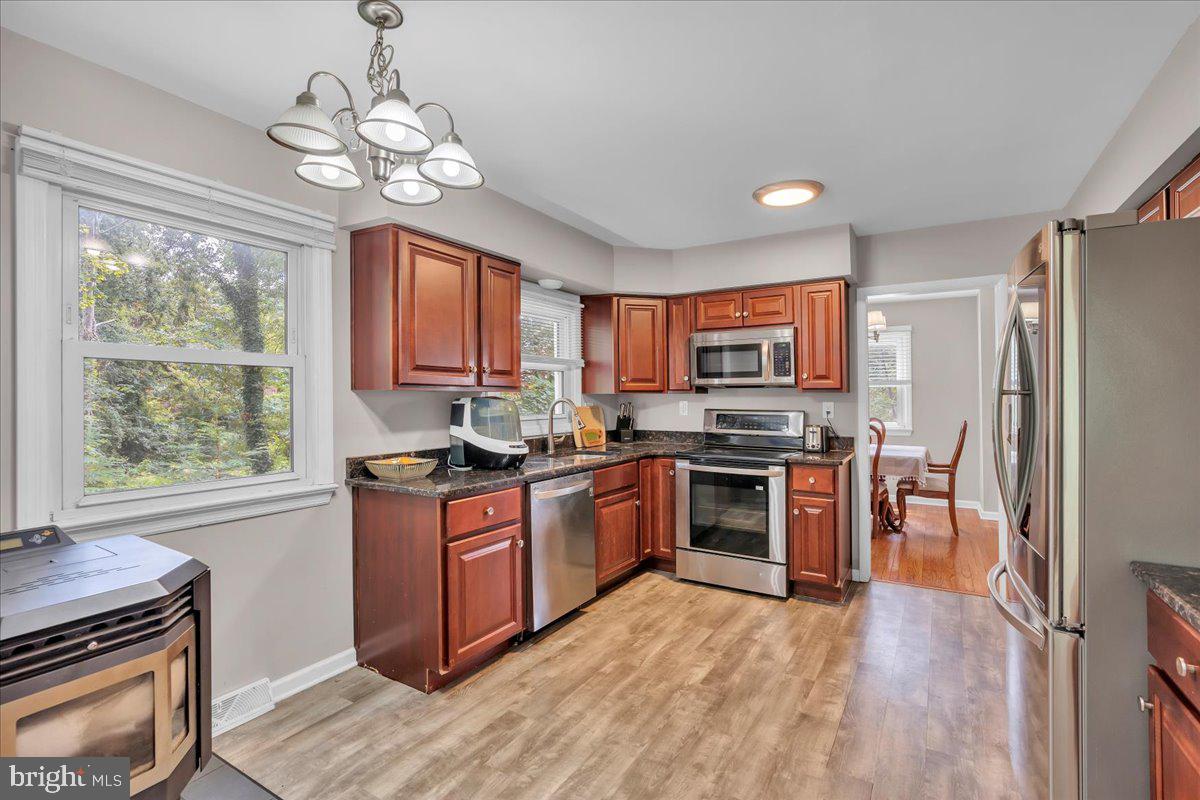 574 Beckett Road Swedesboro, NJ 08085 - Photo 7 of 33 Gallery Image 7