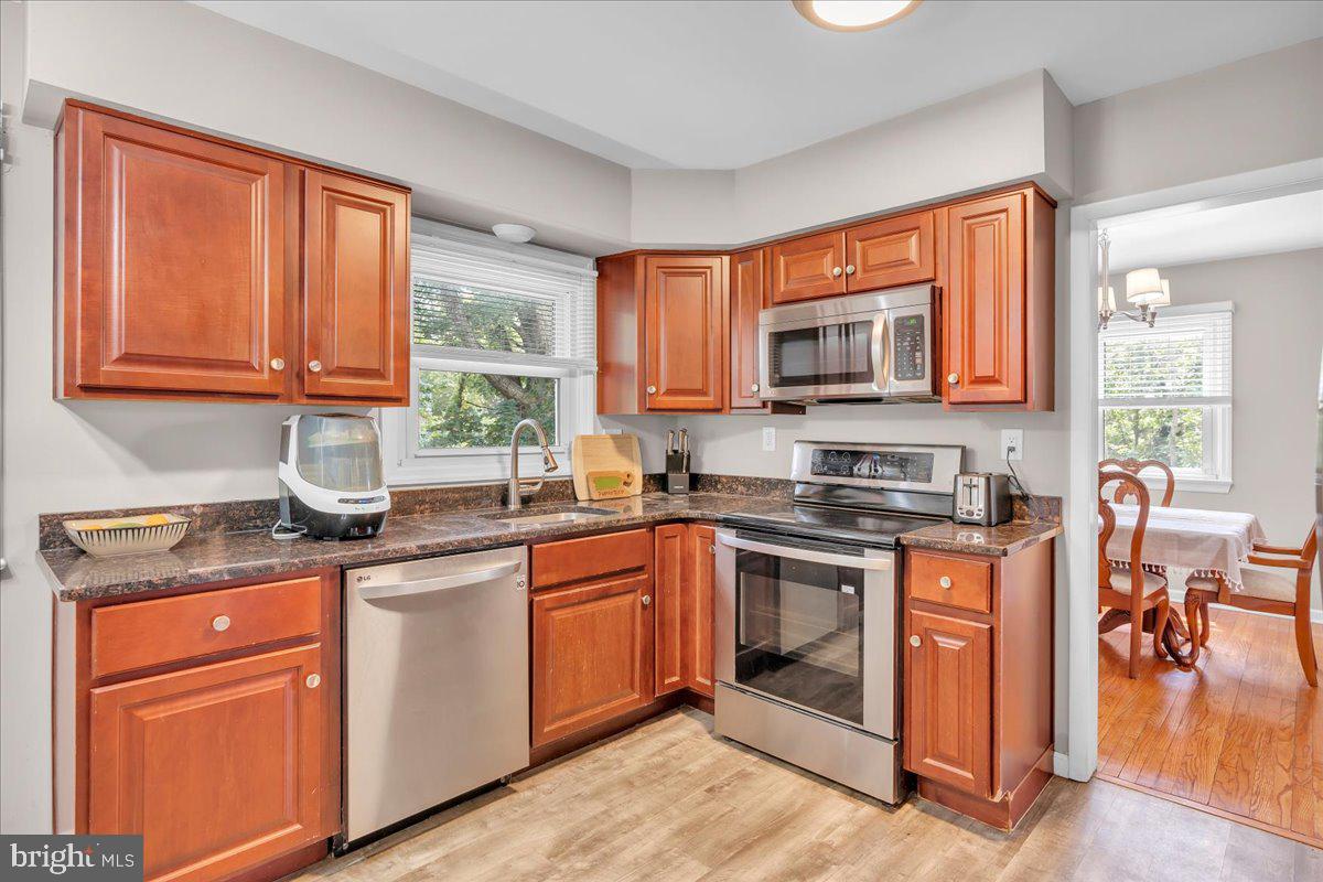 574 Beckett Road Swedesboro, NJ 08085 - Photo 8 of 33 Gallery Image 8
