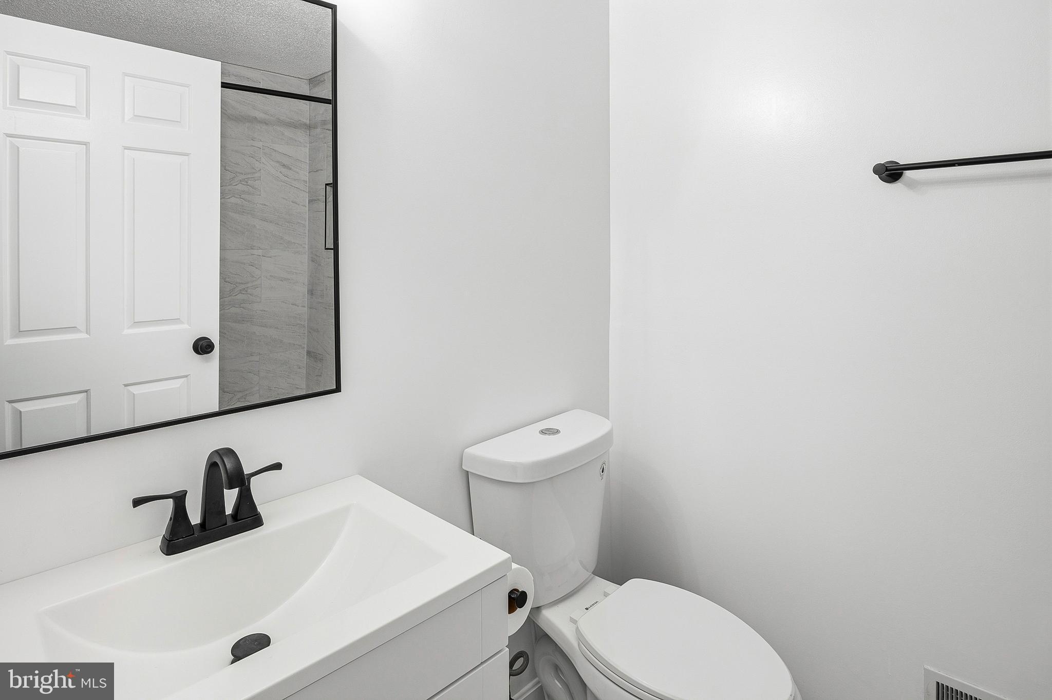 11339 Baroque Road Silver Spring, MD 20901 - Photo 22 of 39 Bathroom 2