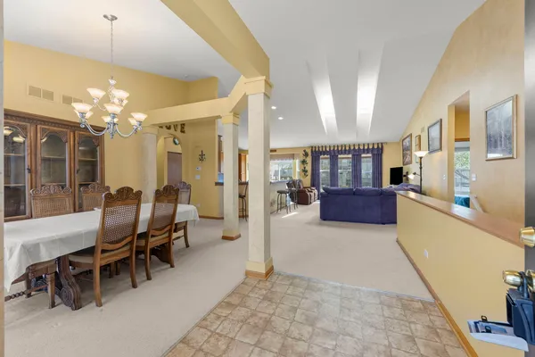 $449,900 | 306 Austin Drive, Shorewood, IL 60404