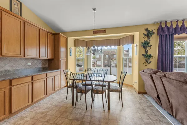 $449,900 | 306 Austin Drive, Shorewood, IL 60404