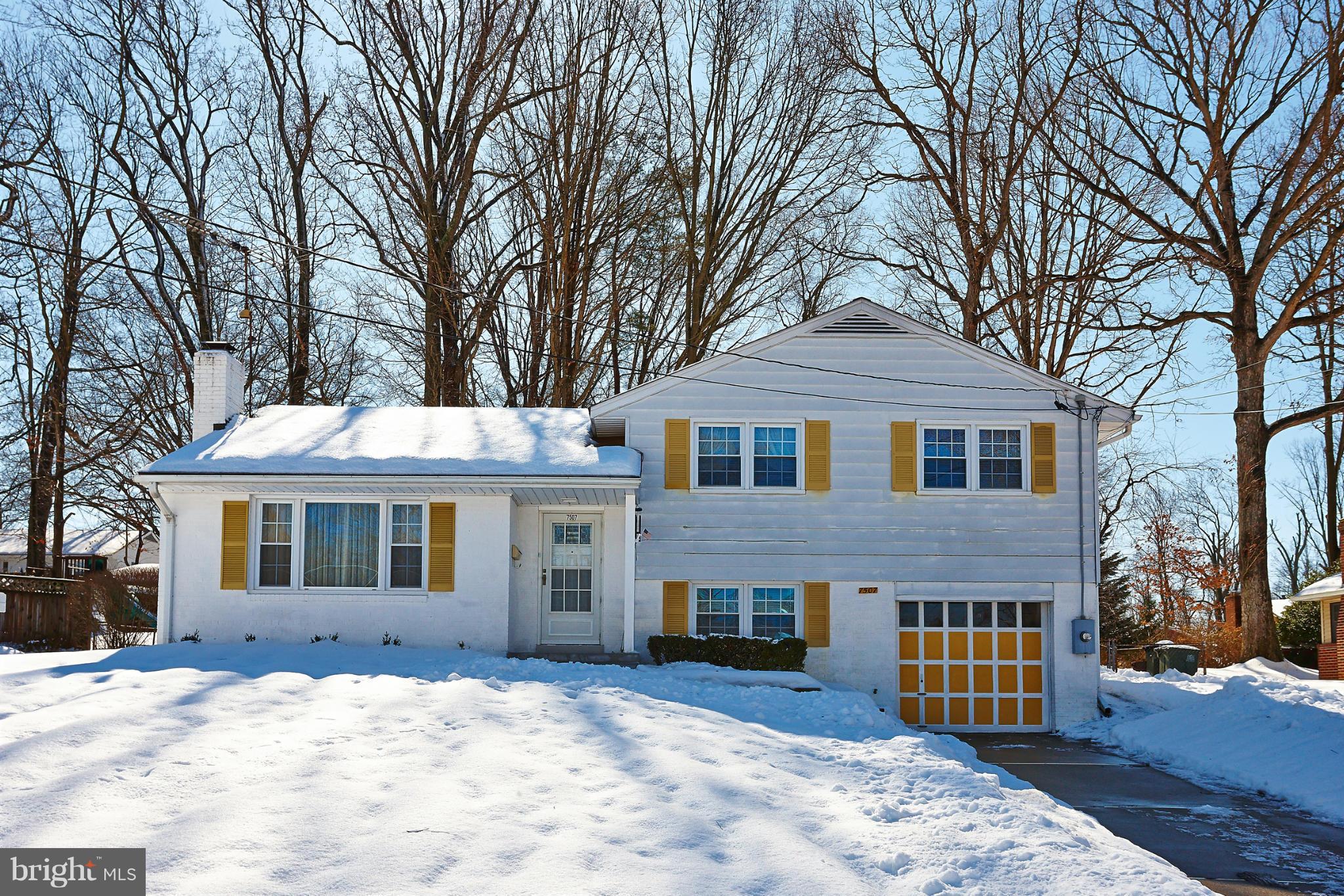 7507 Elgar Street Springfield, VA 22151 - Photo 2 of 30 Exterior (Front)