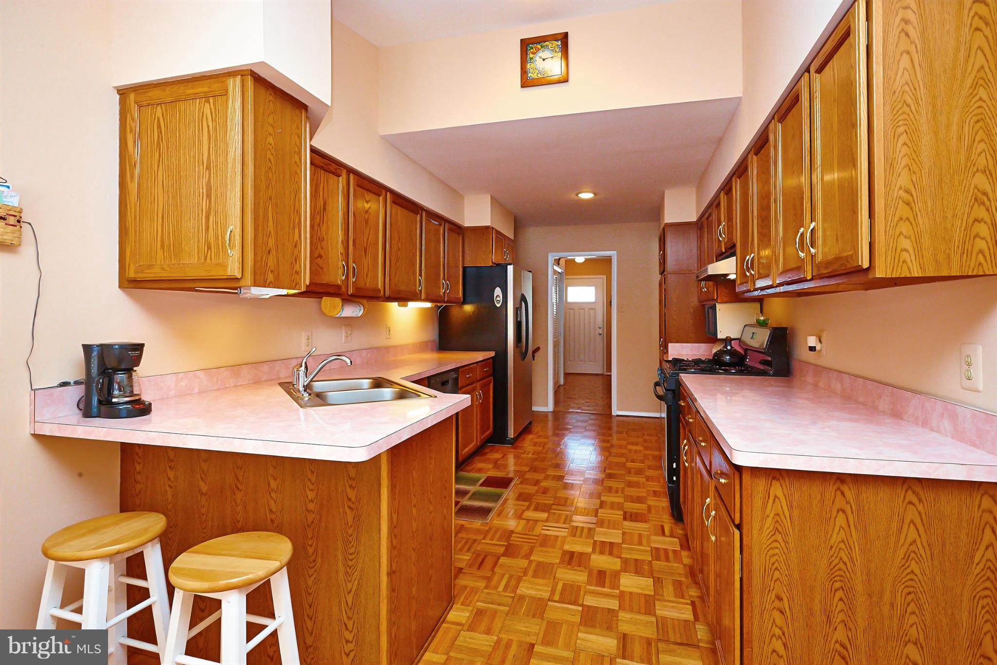 7507 Elgar Street Springfield, VA 22151 - Photo 12 of 30 Kitchen