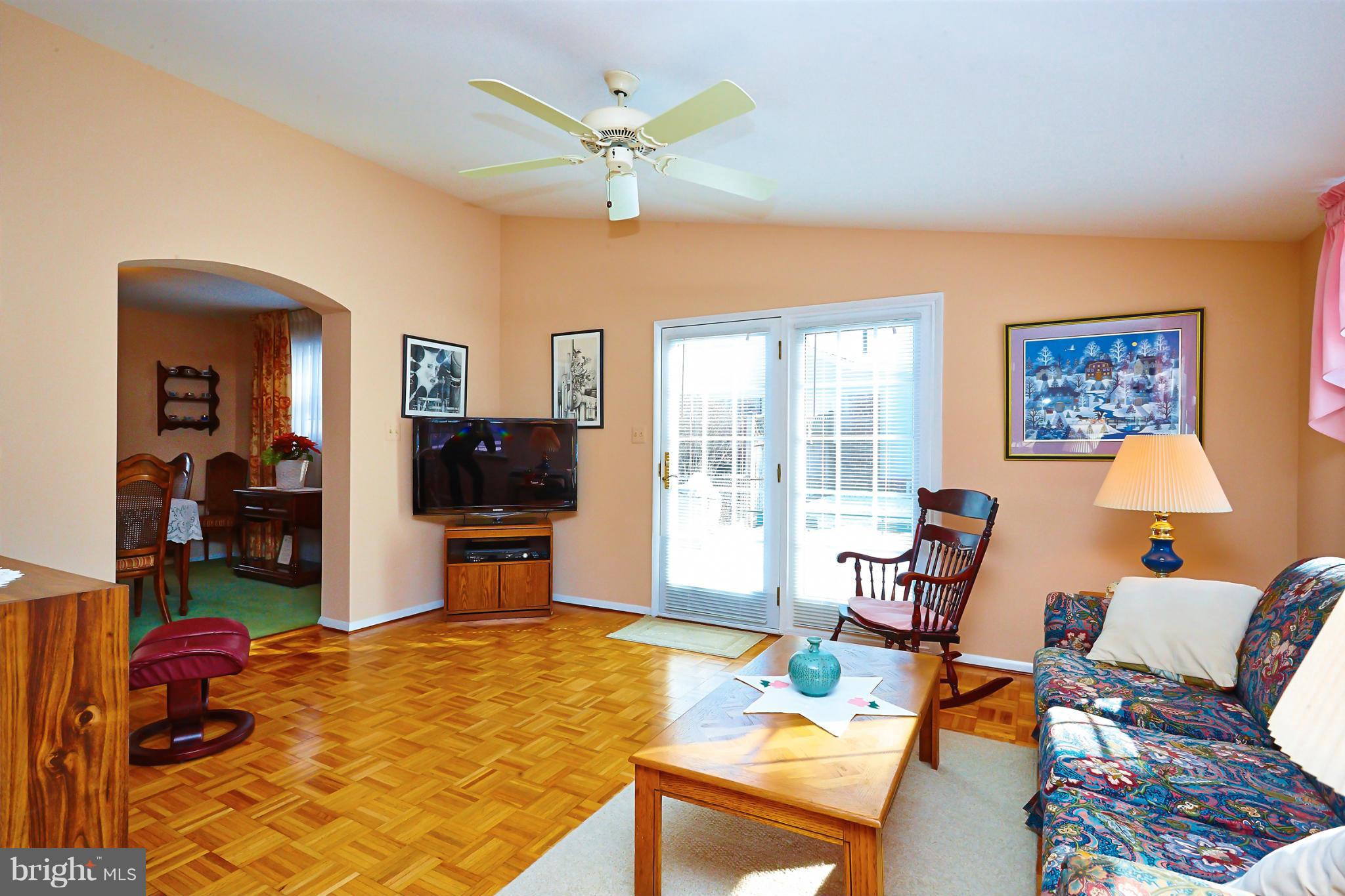 7507 Elgar Street Springfield, VA 22151 - Photo 14 of 30 Family Room Off Kitchen