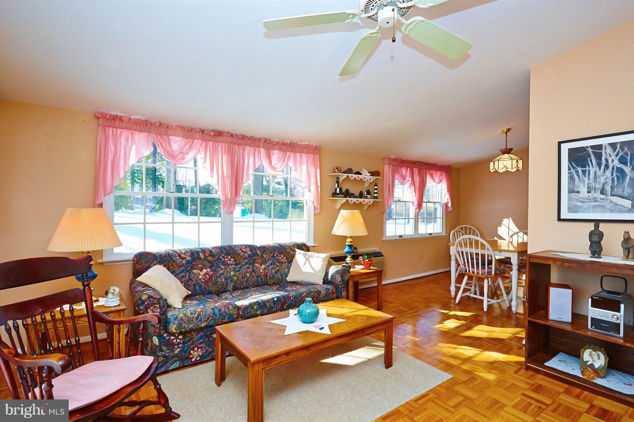 7507 Elgar Street Springfield, VA 22151 - Photo 15 of 30 Family Room