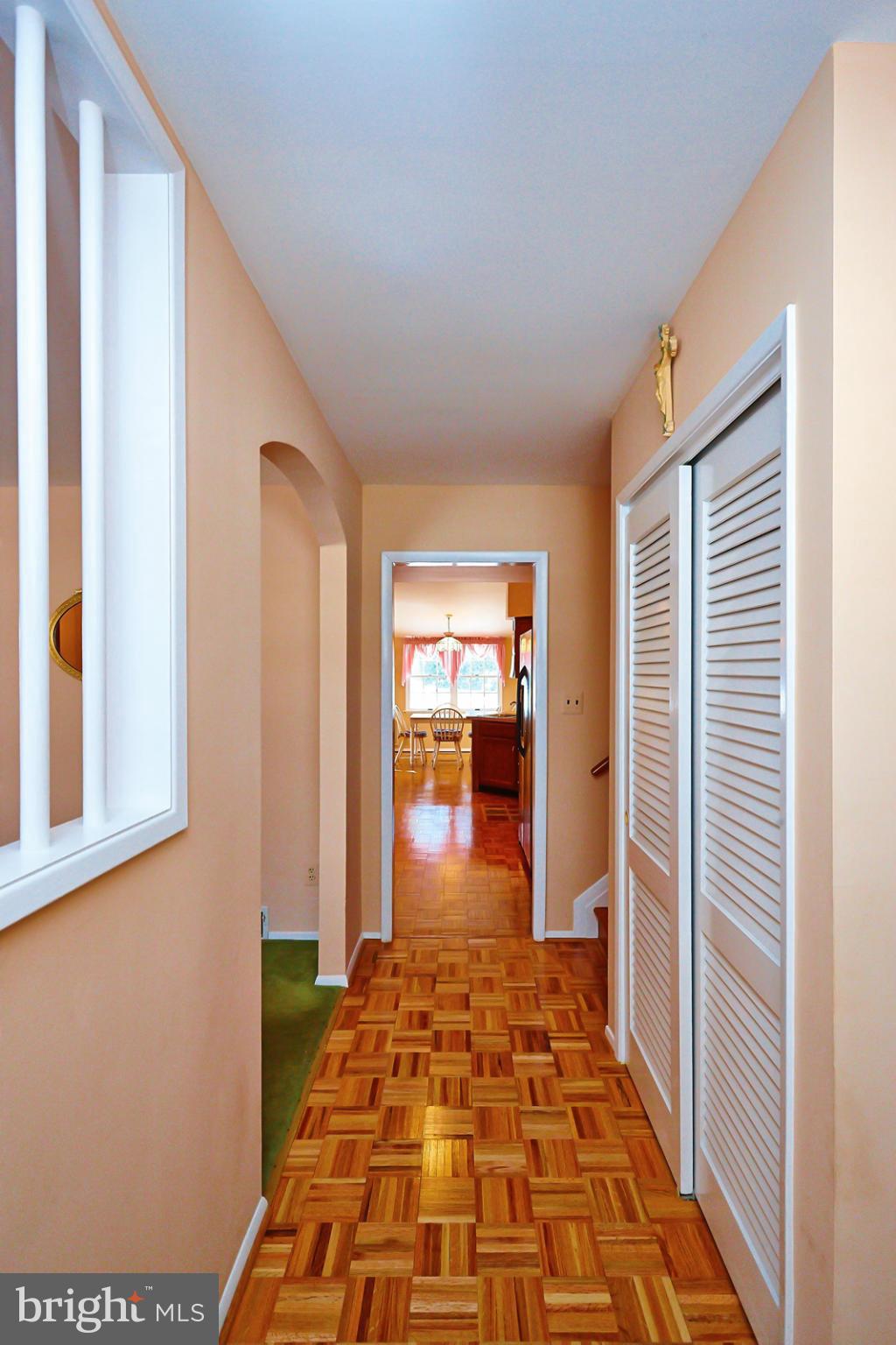 7507 Elgar Street Springfield, VA 22151 - Photo 3 of 30 Foyer