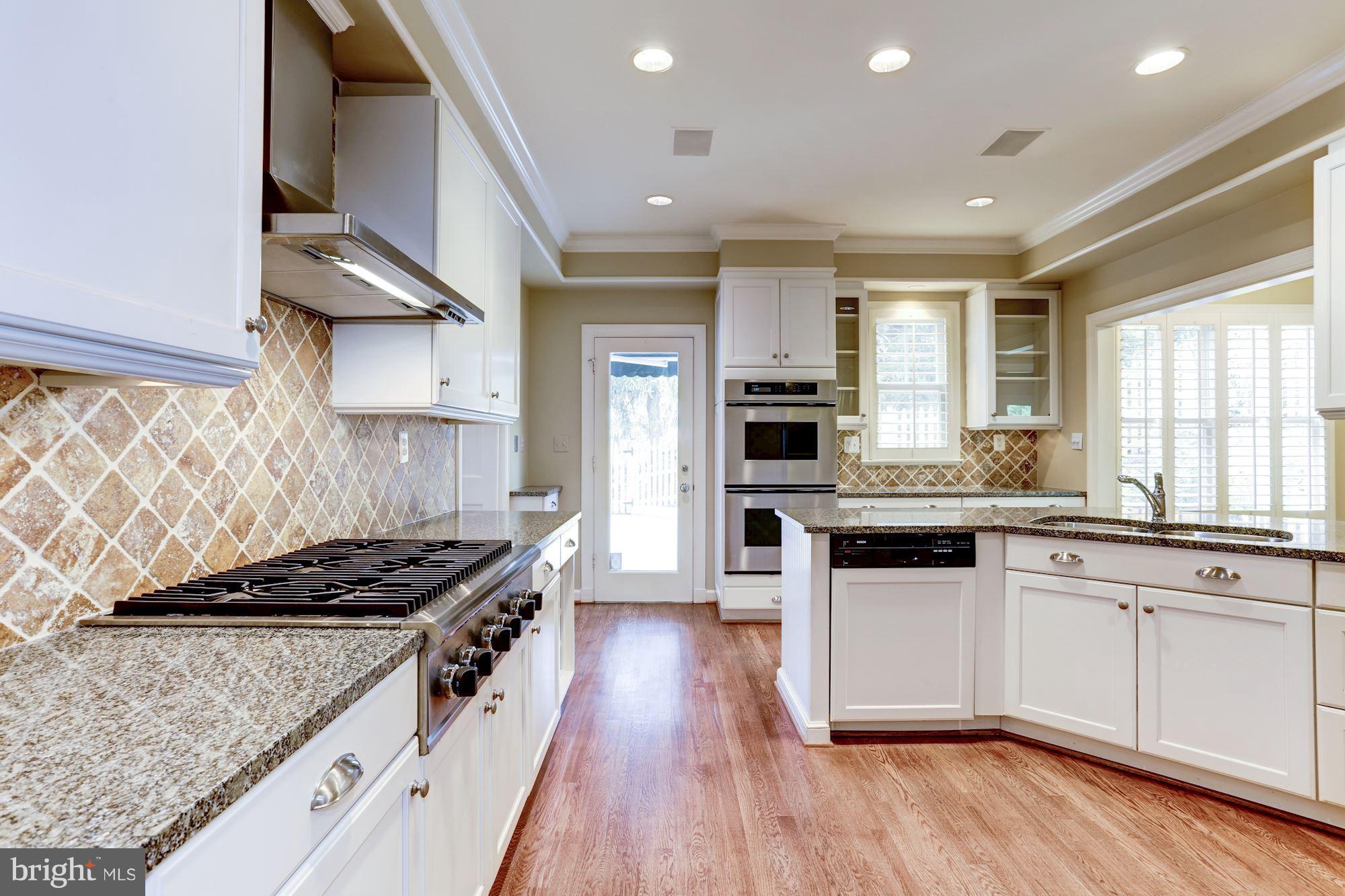 8317 Kerry Road Chevy Chase, MD 20815 - Photo 14 of 38 kitchen