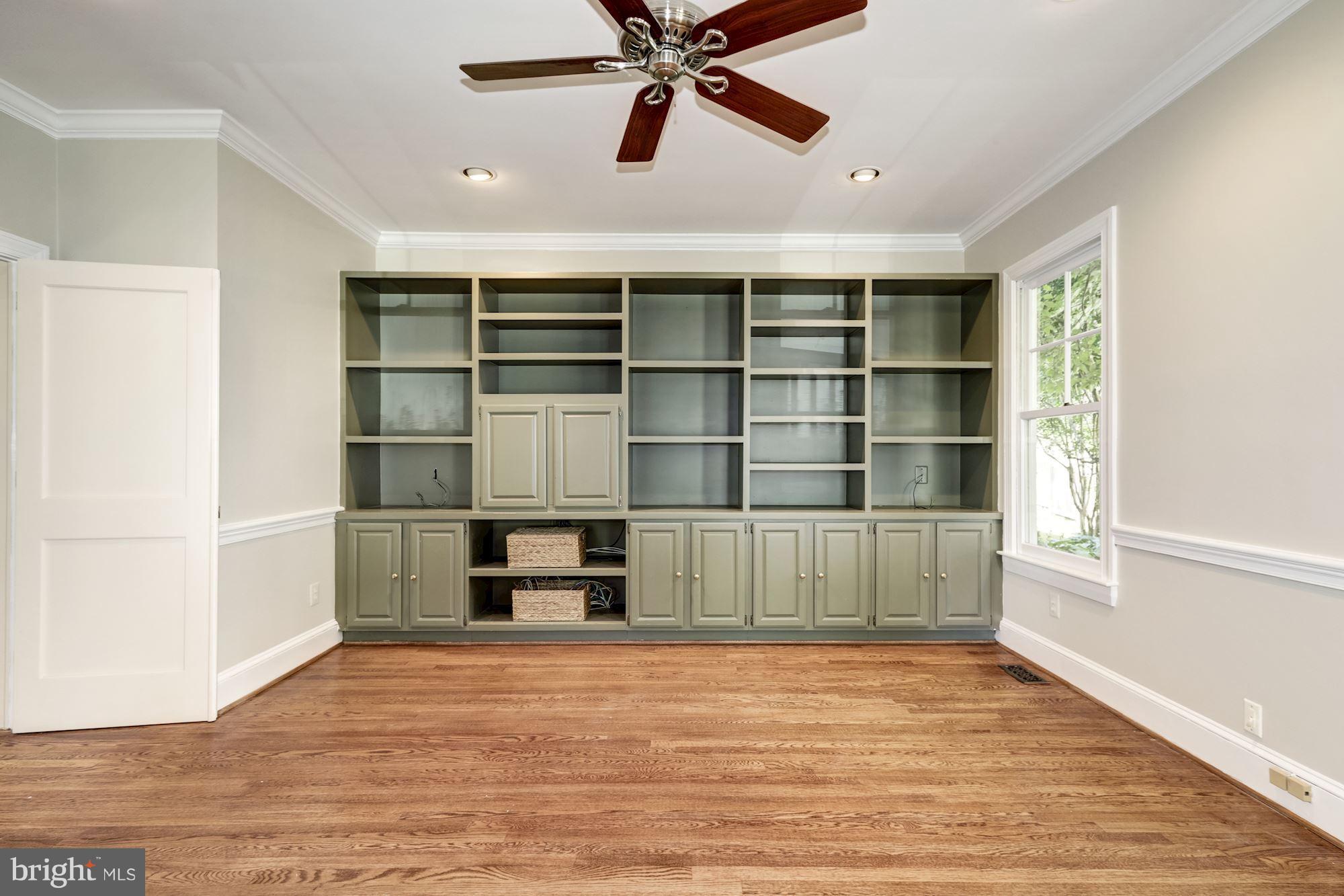 8317 Kerry Road Chevy Chase, MD 20815 - Photo 10 of 38 Office/Den