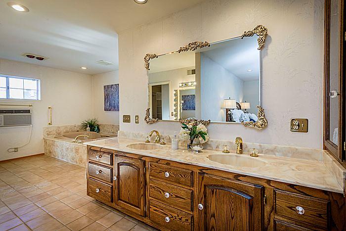 620 Terrace Road San Carlos, CA 94070 - Photo 17 of 35 Gallery Image 17