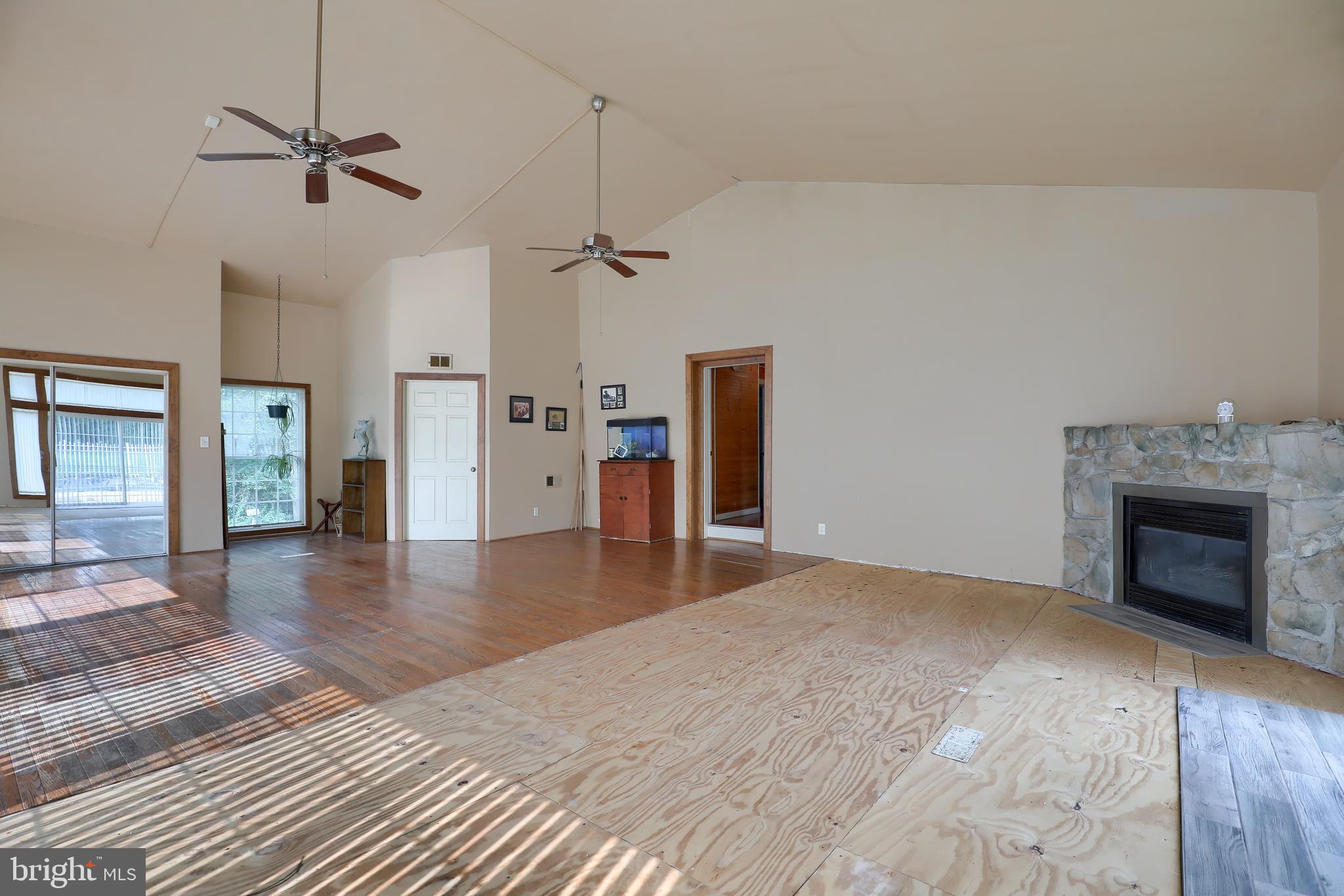 112 Oak Road Conestoga, PA 17516 - Photo 19 of 44 Family Room