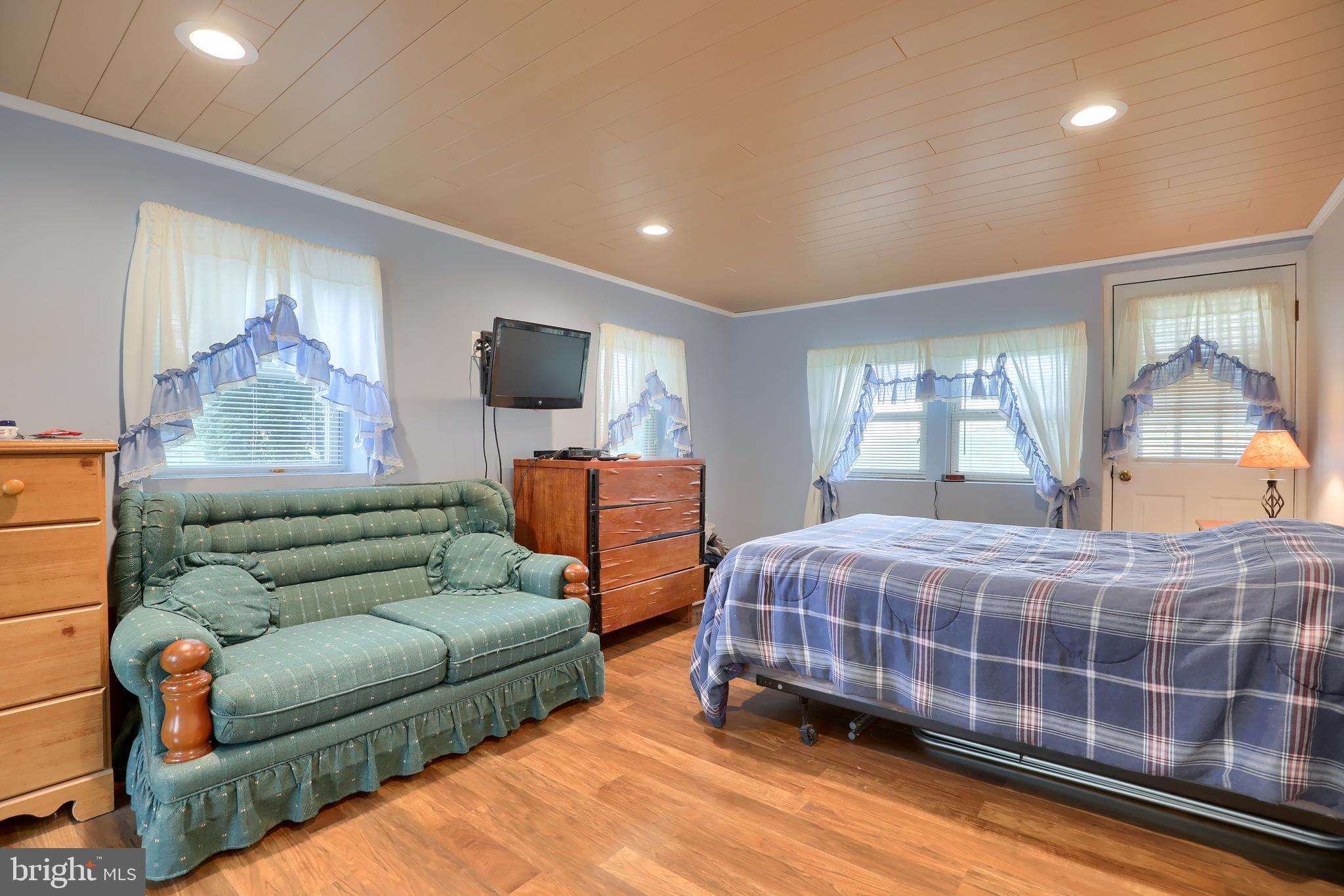 112 Oak Road Conestoga, PA 17516 - Photo 23 of 44 Bedroom 1