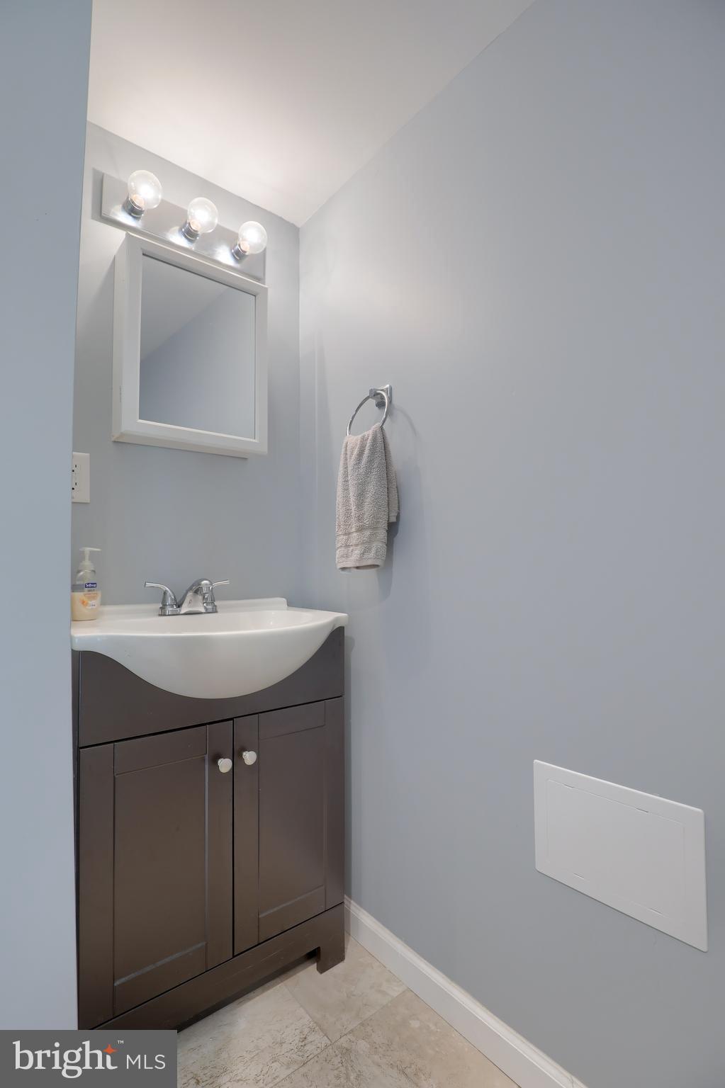 112 Oak Road Conestoga, PA 17516 - Photo 28 of 44 Bathroom 2